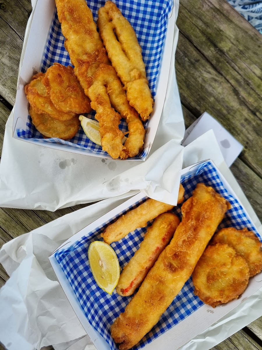 Salt Mine Fish & Chips Photo 2